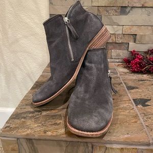 🧣CUTE!!!!DOLCE VITA 9.5 Women’s